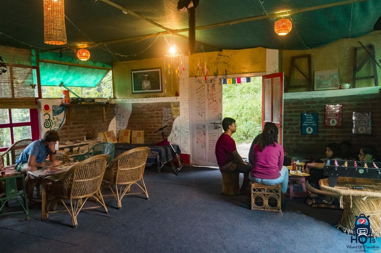 Hots Nainital Hostel Patwa Dunga Εξωτερικό φωτογραφία