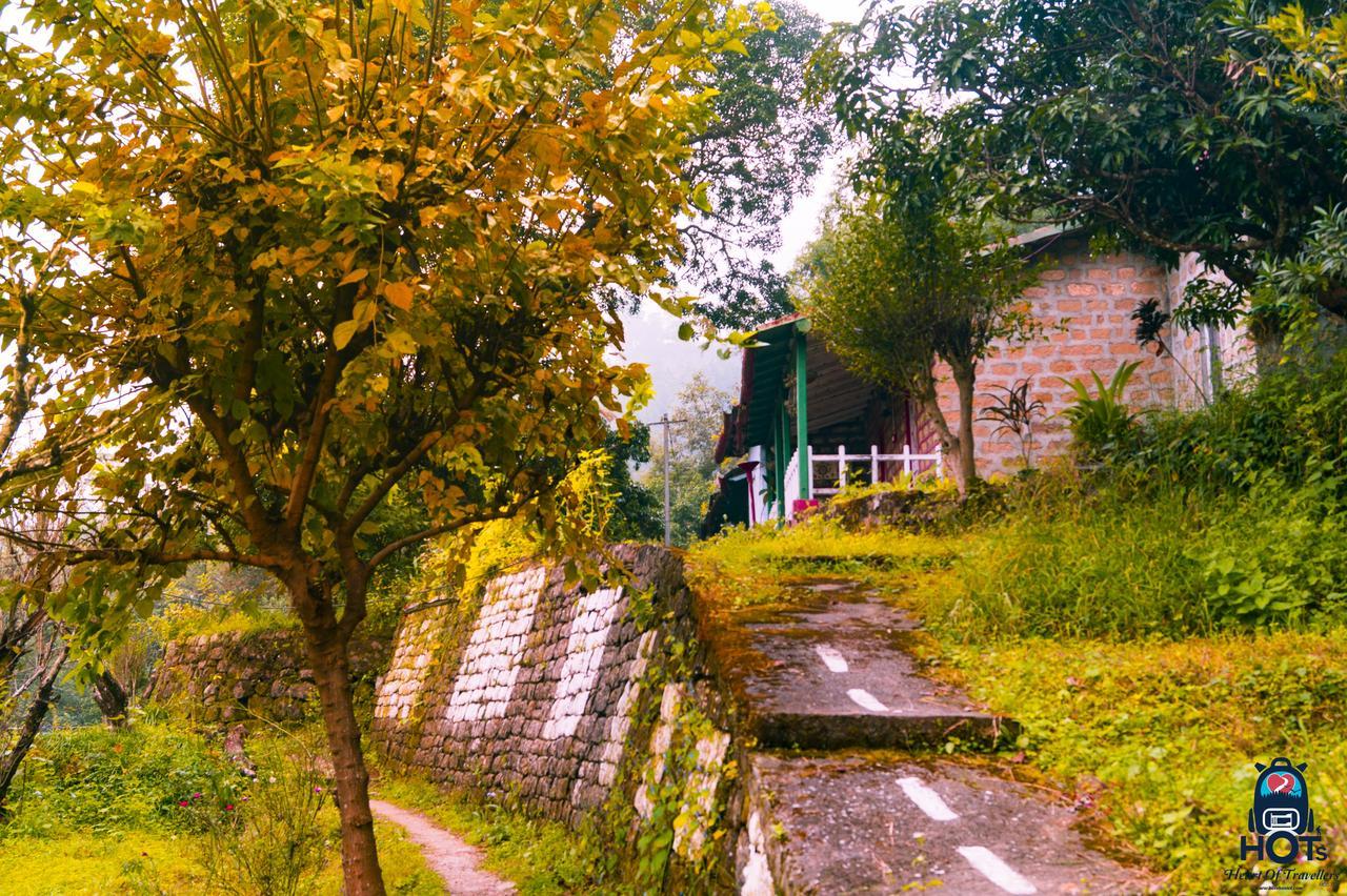 Hots Nainital Hostel Patwa Dunga Εξωτερικό φωτογραφία