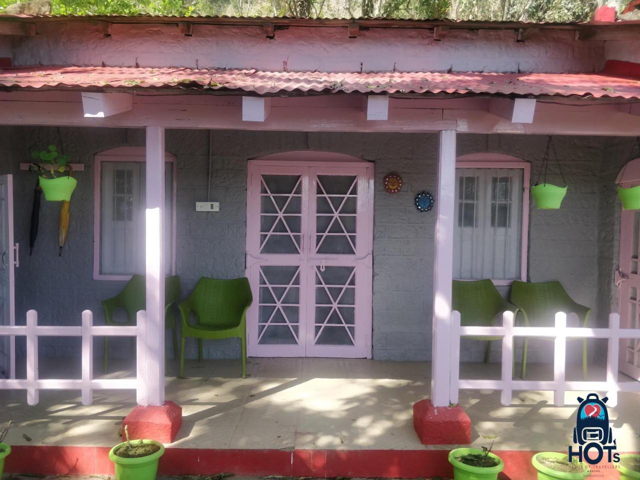 Hots Nainital Hostel Patwa Dunga Εξωτερικό φωτογραφία