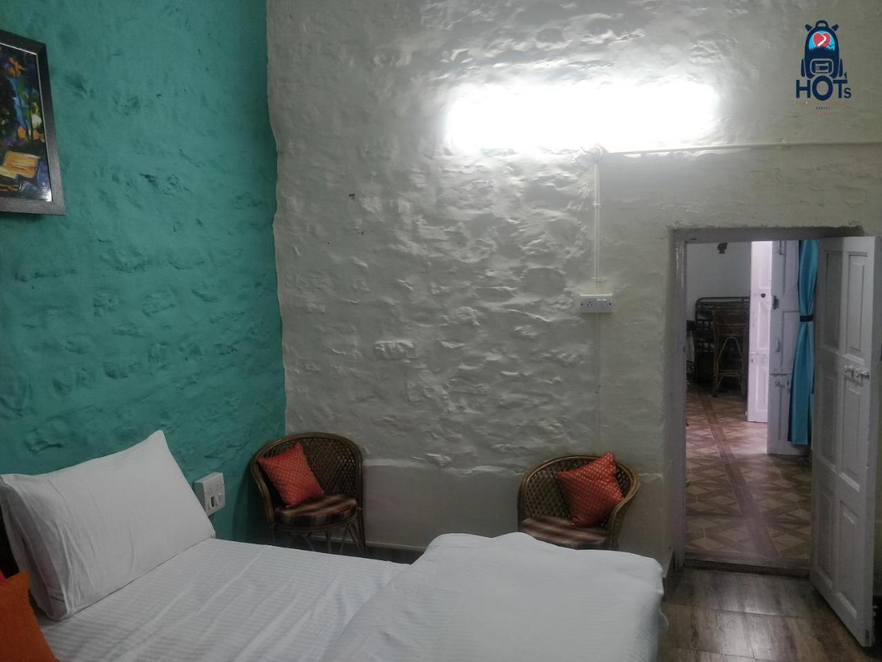 Hots Nainital Hostel Patwa Dunga Εξωτερικό φωτογραφία